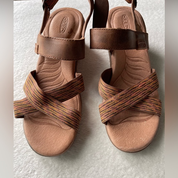 Keen Wedge Sandals Tan Size 7 - Picture 3 of 11